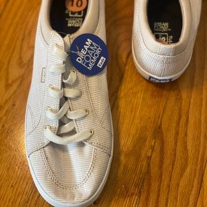 KEDS - Memory foam (white/cream) BRAND NEW, w tags, never worn